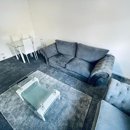 Modern 2 Bedroom Apartment With Free Parking Glasgow Kültér fotó